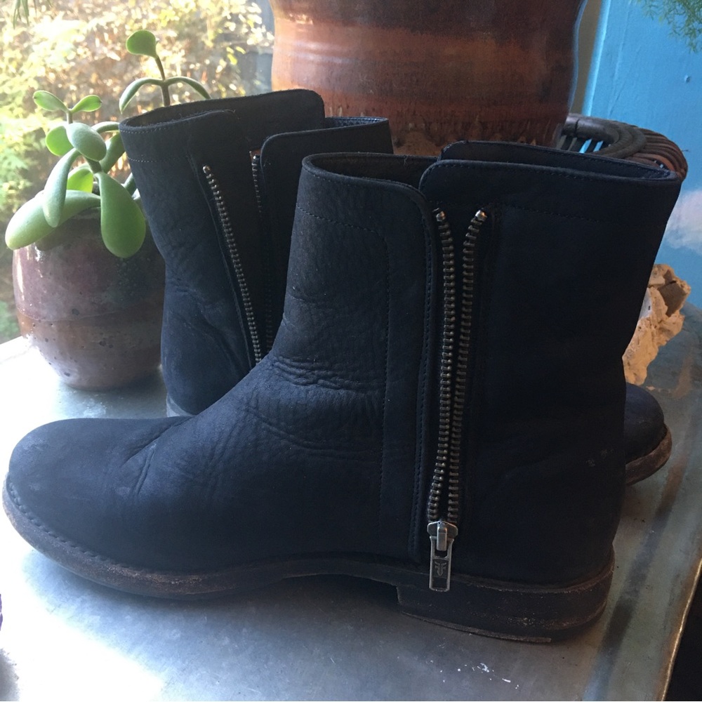 Frye Natalie double zip, washed black suede boots size 7